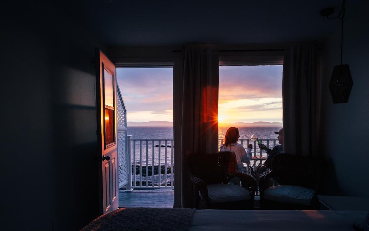 Auberge Sur Mer Notre-Dame-du-Portage Eksteriør billede